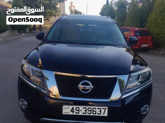 2016 Nissan Pathfinder Standard