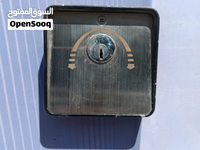 ماتور باب محل رفع ايطالي مستعمل بشكل بسيط