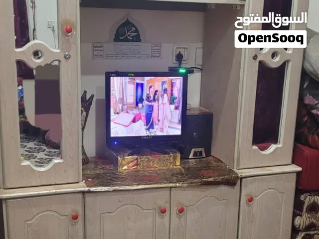 مكتبة جديد ولا قد افتك منها مسمار