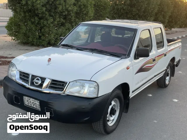 2012 نيسان داتسون