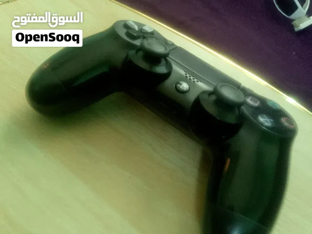 يد اصليه بلاي ستيشن 4 سعر لقطه وقابل للتفاوض يد مستعمله استعمال خفيف ما فيها اي مشكلة اقرأ الوصف