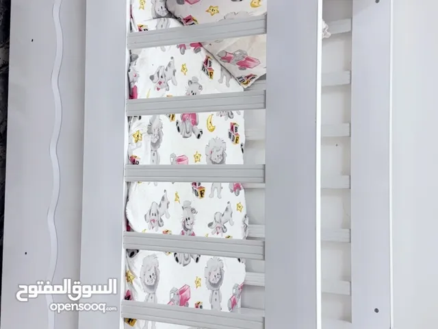 سرير اطفال
