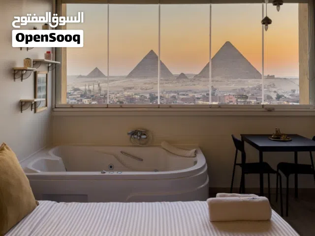 Jacuzzi Studio By the historical Pyramids