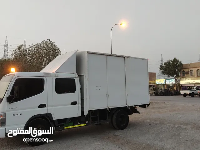 شاحنه مستبيشي ورشه متنقله