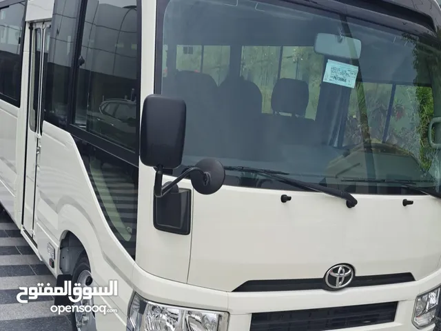 Bus - Van Toyota in Muscat