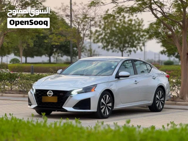 Used Nissan Altima in Al Dakhiliya