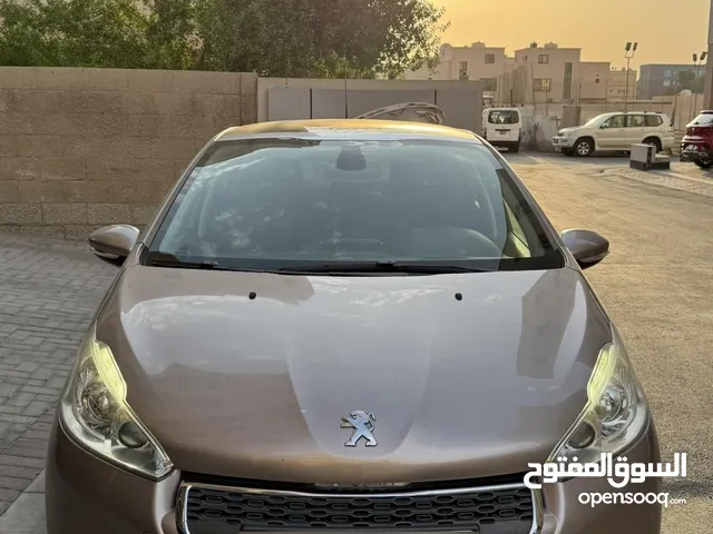 PEUGOT 208 ALLURE GREAT CONDITION