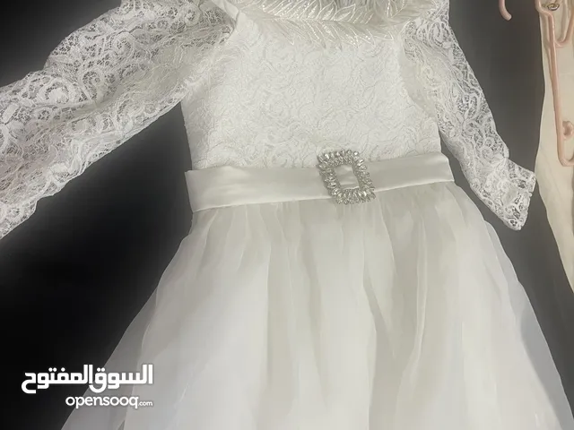 فستان بناتي شبه جديد