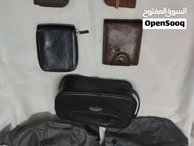 مجموعة محافظ وشنط تصفية أوربي عدد 7 ماركة نوعيات مميزة بالة أوربي تصفية التصفية