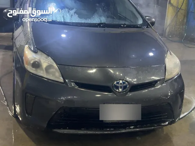 تويوتا بريوس 2014 بحاله ممتازه للبيع بسعر منافس