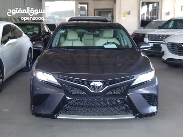 كامري 2018 فل 4 سلنَدر  XSE قير اوتوماتيك بنزين