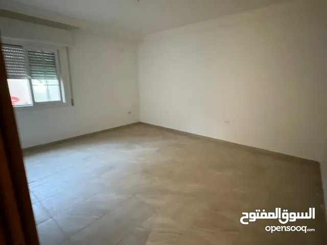 135 m2 3 Bedrooms Apartments for Rent in Tripoli Souq Al-Juma'a