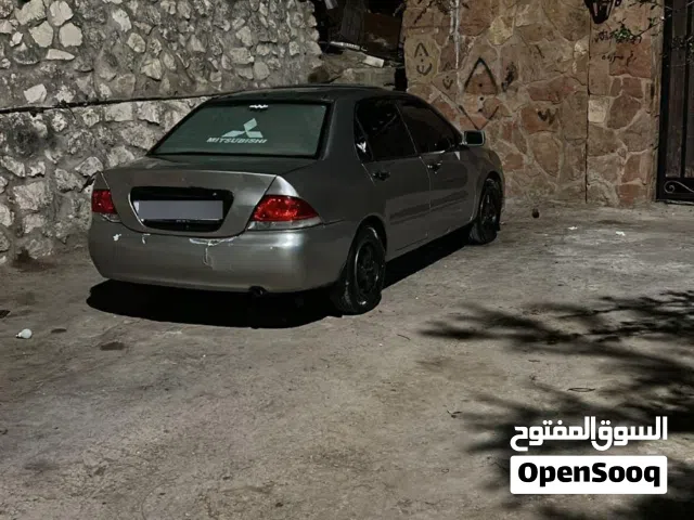 2004 ميتسوبيشي لانسر GLX