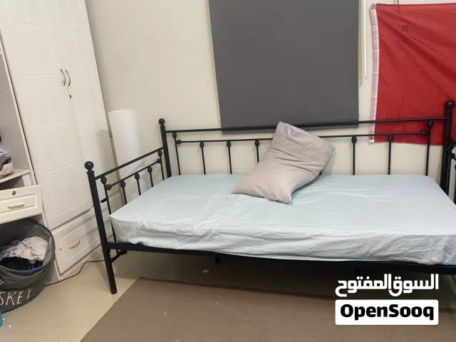 هيكل سرير عصري