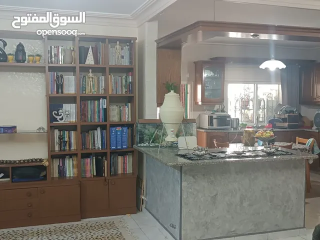203 m2 3 Bedrooms Apartments for Sale in Irbid Al Hay Al Sharqy