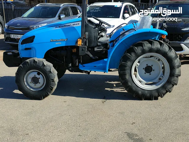 2001 Tractor Agriculture Equipments in Ramallah and Al-Bireh