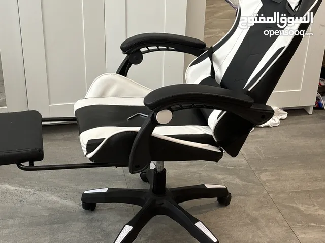 Other Chairs & Desks in Kuwait City