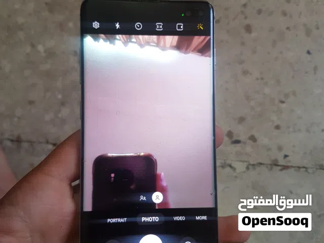 سامسونج اس 10 للبيع الجهاز بحاله ممتازه