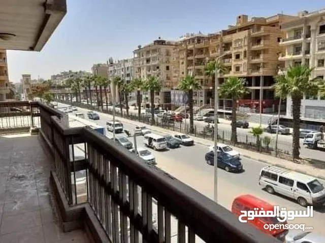 220 m2 3 Bedrooms Apartments for Sale in Giza Faisal