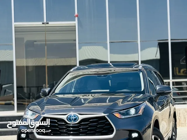 تويوتا هايلاندر موديل 2021 بحالة ممتازة جدا XLE استيراد امريكي اضافات ال xle كاملة