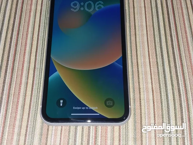 آيفون xr حاله ممتازه iPhone xr great condition 64gb