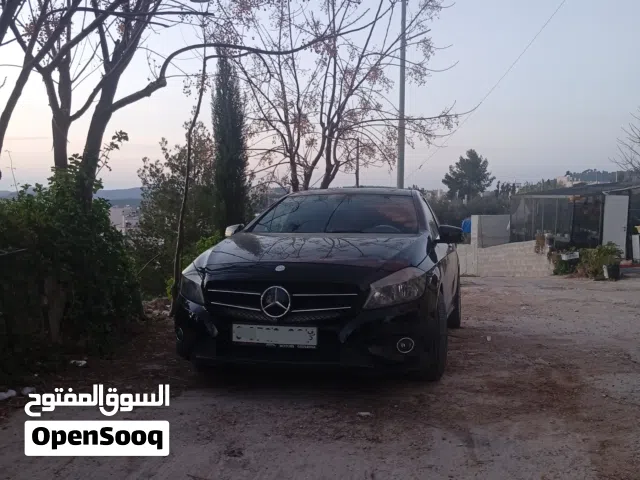 مرسيدس A180