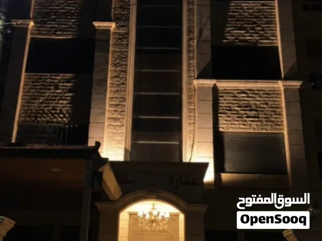 شقة مميزة للبيع في شفا بدران وبسعر مميزه مساحة 150 م مع مدخل خاص والساحه الخارجية بمساحة 325 م