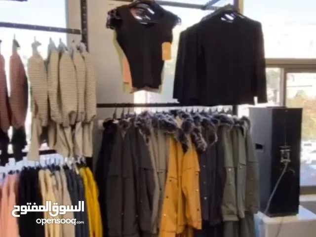 ابو طلال عماره قنازع وزريق الطابق الاول الرجاء المراجعه فقط للجاد والمعني