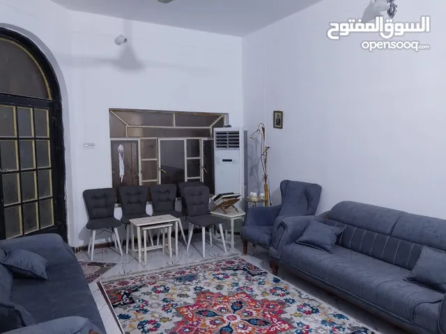 200 m2 4 Bedrooms Townhouse for Sale in Basra Other