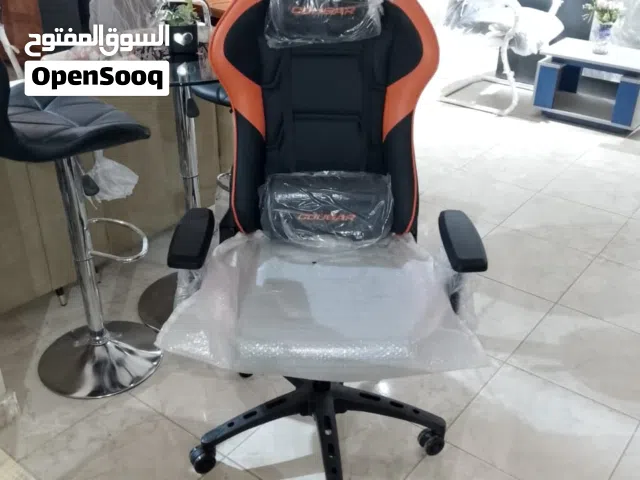 " كرسي جيمنج فخم بتصميم يليق بالبطل  - تصميم أنيق يعكس قوة الأداء والراحة - خامات فاخرة ومتينة بجودة