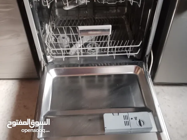 Hisense 8 Place Settings Dishwasher in Irbid