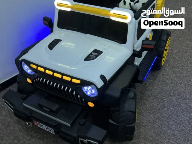 سيارة اطفال