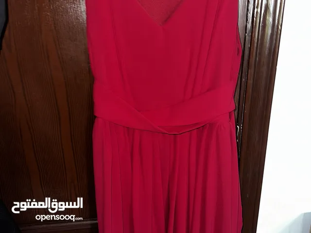 American dress never worn  فستان من امريكا غير ملبوس