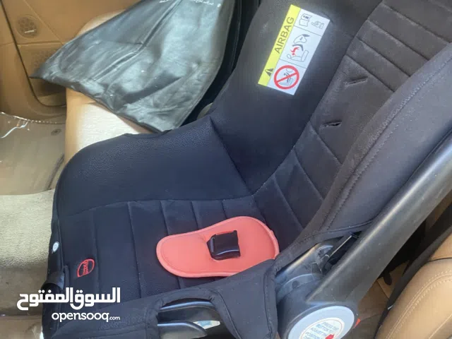 مقعد سياره للأطفال من عمر شهرين للسنه