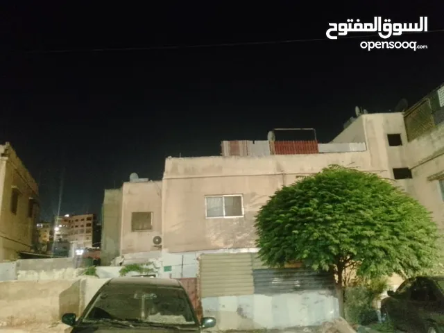 عمارة ثلاث طوابق للبيع