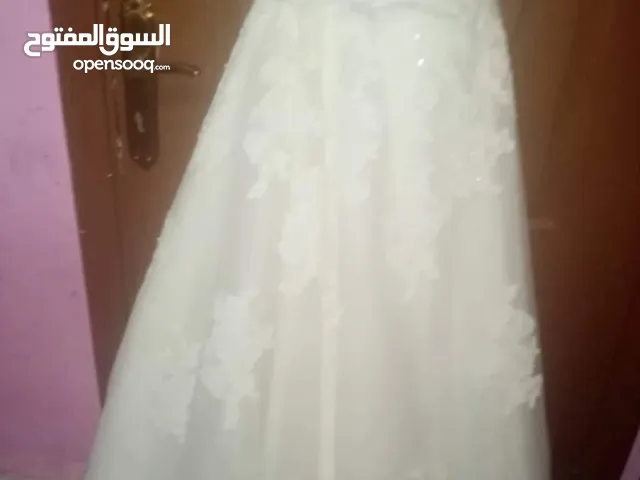 فستان زفاف شاحط