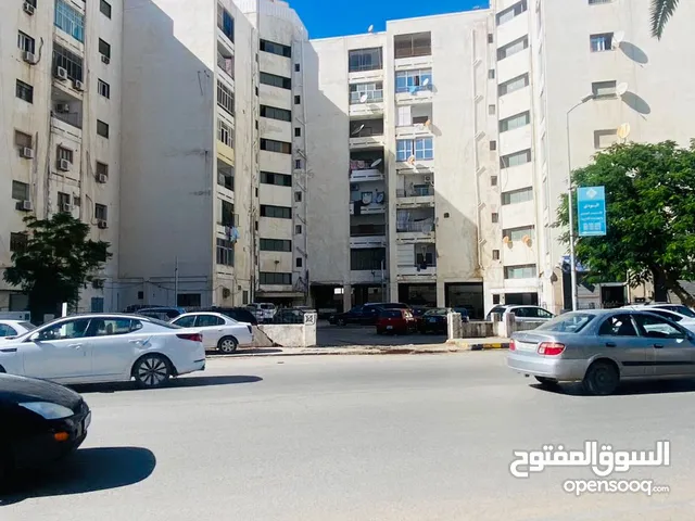 شقة للبيع في زاوية الدهماني بالقرب من سوق الشط الدور الثالث موقع ممتاز