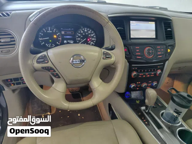 2015 نيسان باثفايندر SL