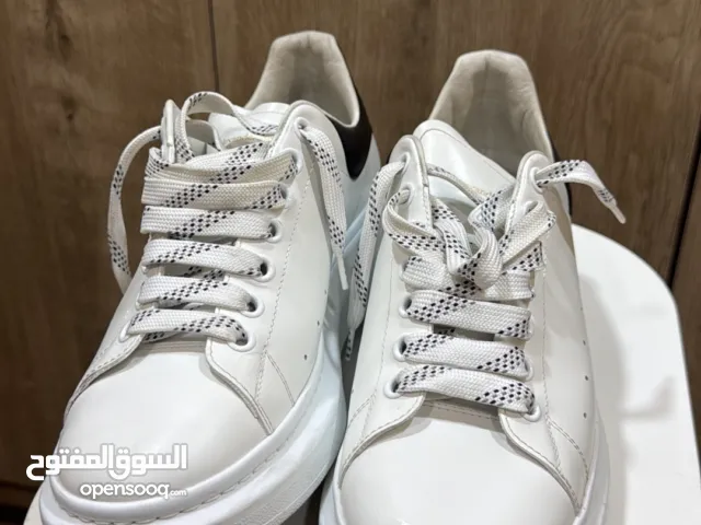 حذاء Alexander McQUEEN اصلي مستخدم