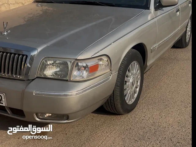 Used Ford Crown Victoria in Basra