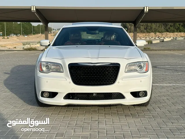 كرايسلر C300 V8 SRT خليجي بحاله ممتازه صبغ وكاله بدون حوادث جاهزه للتسجيل والاستخدام