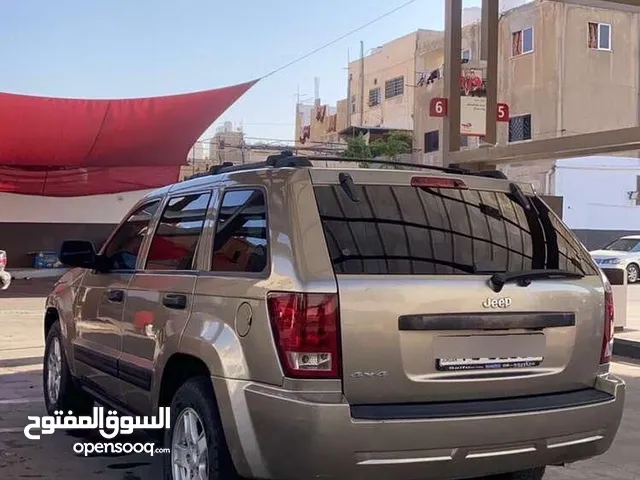 Jeep cherokee جيب شيروكي
