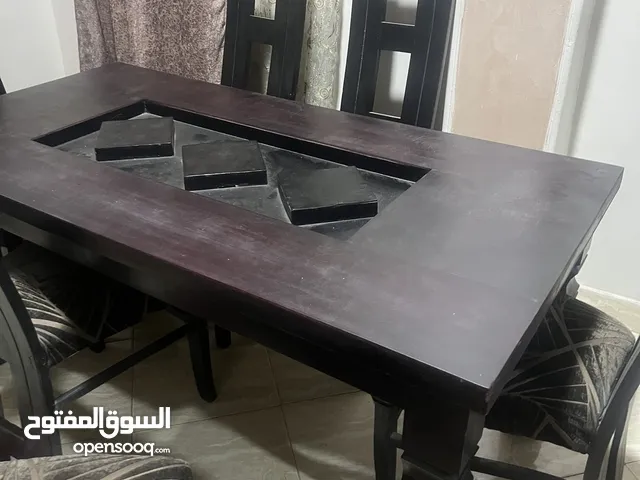 تربيزه سفرة و8 كراسي بحاله جيدة وسجاده جديده 2&3 ب1600