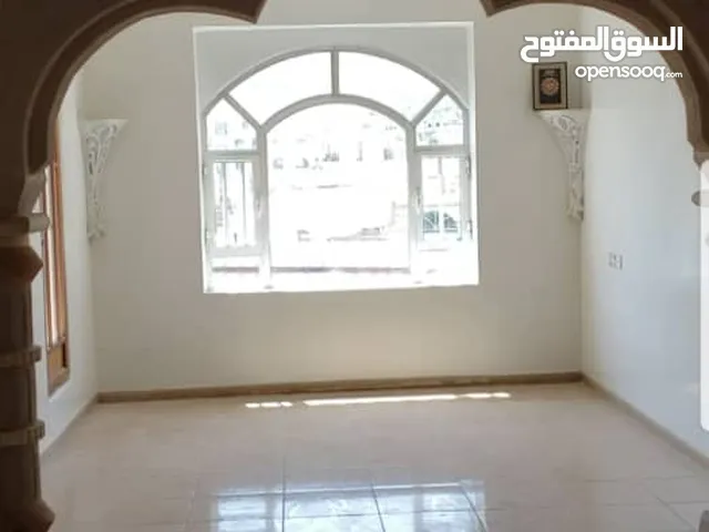 600 m2 4 Bedrooms Apartments for Rent in Sana'a Asbahi