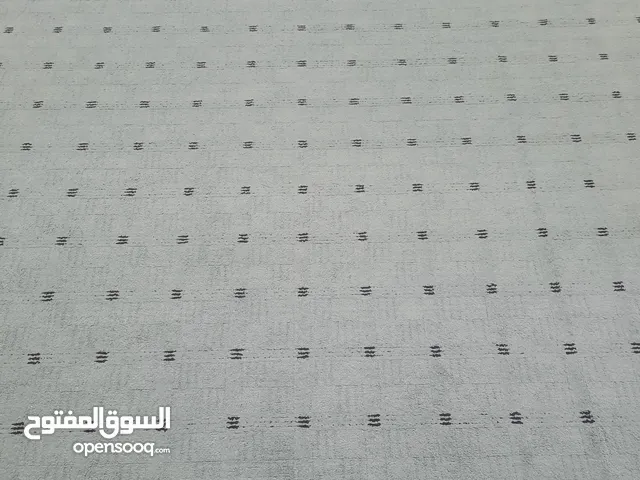 سجادة مقاس 4×4 للبيع ب30دينار استعمال بسيط
