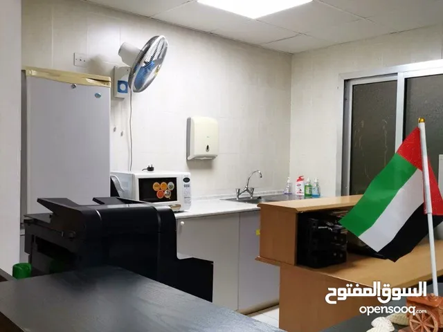 مركز طبي متعدد الاختصاصات PolyClinic في مدينة دبي جاهز للبيع والاستثمار