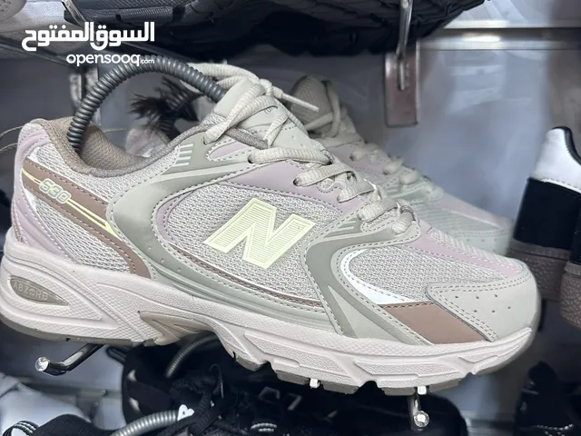 New balance trend shoes حذاء(شوز) رياضي نيو بالنس