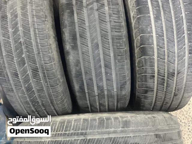اطارات مستعملات نص عمر 17/60/225