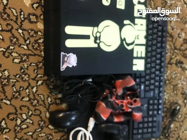 PS4بحالت الوكاله ممتاز معه ايد وحده ويد خربانه دينارين بتصلحها