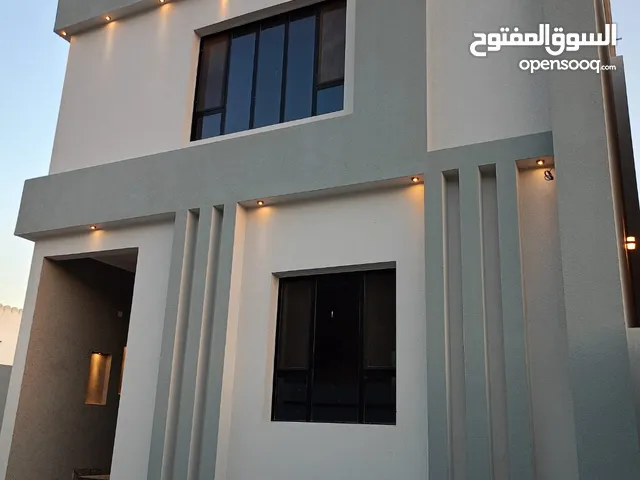 325 m2 4 Bedrooms Villa for Sale in Muscat Al Jafnayn
